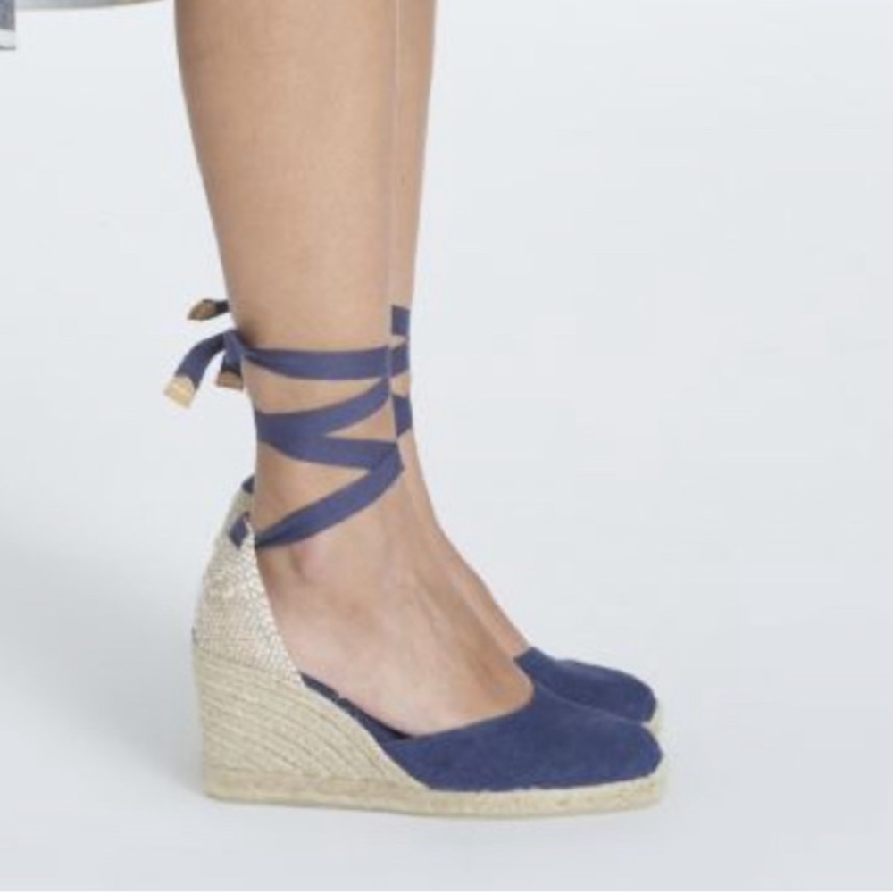 NWT women’s Castaner lace up espadrilles.